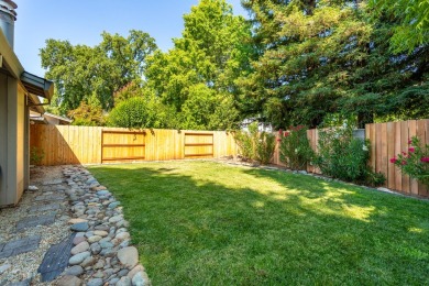 Welcome to this ground-level condo in the desirable Del Mar on Lake Redding Golf Course in California - for sale on GolfHomes.com, golf home, golf lot