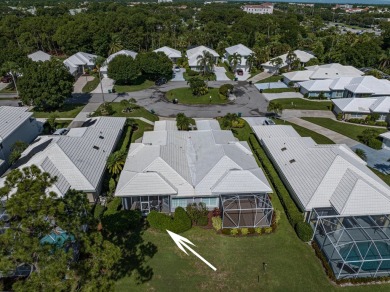 LIGHT & BRIGHT 2BR/2BA/1CG VILLA! Located in Fairway Isles on a on  in Florida - for sale on GolfHomes.com, golf home, golf lot
