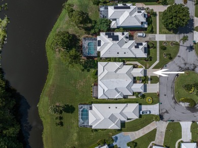 LIGHT & BRIGHT 2BR/2BA/1CG VILLA! Located in Fairway Isles on a on  in Florida - for sale on GolfHomes.com, golf home, golf lot