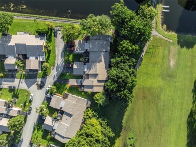 Great villa on the golf course, beautifully updated new kitchen on Colony West Country Club in Florida - for sale on GolfHomes.com, golf home, golf lot