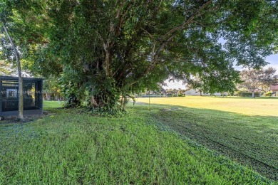 Great villa on the golf course, beautifully updated new kitchen on Colony West Country Club in Florida - for sale on GolfHomes.com, golf home, golf lot