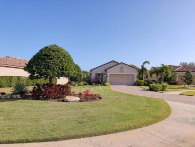 Under contract-accepting backup offers. Step into the luxurious on Esplanade Golf and Country at Lakewood Ranch in Florida - for sale on GolfHomes.com, golf home, golf lot