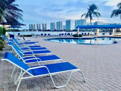 Charming condo on Mystic Pointe Tower 500, 2 split bedrooms on Turnberry Isle Resort and Club in Florida - for sale on GolfHomes.com, golf home, golf lot