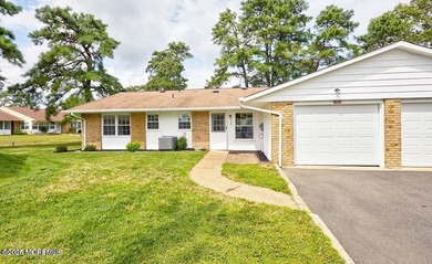 Welcome to Leisure Village West! This renovated unit one of the on Leisure Village West Assoc. in New Jersey - for sale on GolfHomes.com, golf home, golf lot