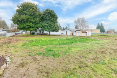 Welcome to 210 Sycamore Drive! This remodeled 3 bed 2 bath home on Dutcher Creek Golf Course in Oregon - for sale on GolfHomes.com, golf home, golf lot