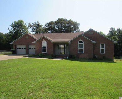 One Life to Live so start enjoying it now! This 3 BR, 2 1/2 bath on Boots Randolph Golf Course in Kentucky - for sale on GolfHomes.com, golf home, golf lot