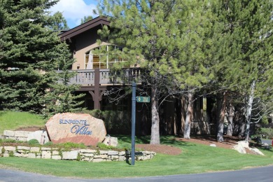 These Sunpointe Villa units are very popular, being located in on Elkhorn Golf Club in Idaho - for sale on GolfHomes.com, golf home, golf lot