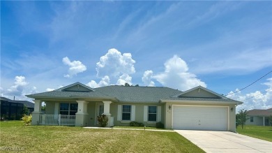 Dreaming of Southwest Florida living? Check out this move-in on Palmetto-Pine Country Club in Florida - for sale on GolfHomes.com, golf home, golf lot