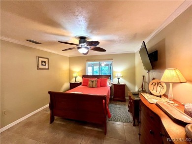 Charming and Updated Crystal River Condo - Perfect for Easy on Plantation Inn and Golf Resort  in Florida - for sale on GolfHomes.com, golf home, golf lot