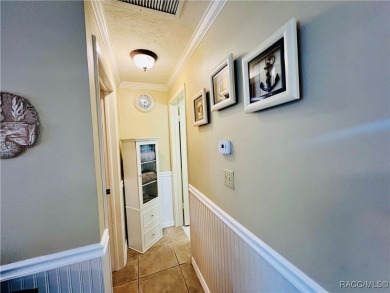 Charming and Updated Crystal River Condo - Perfect for Easy on Plantation Inn and Golf Resort  in Florida - for sale on GolfHomes.com, golf home, golf lot