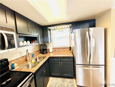 Charming and Updated Crystal River Condo - Perfect for Easy on Plantation Inn and Golf Resort  in Florida - for sale on GolfHomes.com, golf home, golf lot