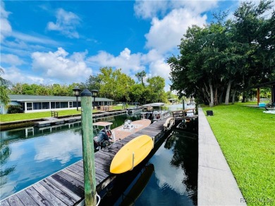 Charming and Updated Crystal River Condo - Perfect for Easy on Plantation Inn and Golf Resort  in Florida - for sale on GolfHomes.com, golf home, golf lot