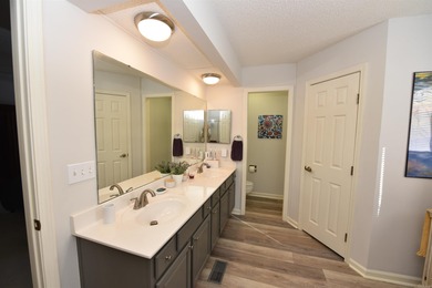 Fantastic opportunity to purchase this well maintained home on on Indian Hills Country Club in Arkansas - for sale on GolfHomes.com, golf home, golf lot