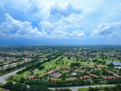 Welcome to this beautifully updated 2 bed, 2 bath, 2nd floor on Indian Spring Golf and Country Club in Florida - for sale on GolfHomes.com, golf home, golf lot