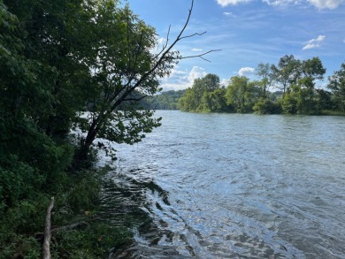 RIVERFRONT LIVING AT ITS BEST on Ruggles Ferry Golf Club in Tennessee - for sale on GolfHomes.com, golf home, golf lot