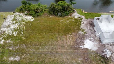 Welcome to your waterfront paradise! This stunning freshwater on Del Tura Golf and Country Club in Florida - for sale on GolfHomes.com, golf home, golf lot