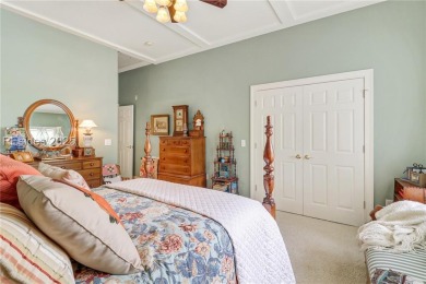 Classic Belfair golf course home - 4 ensuite bedrooms with on Belfair Golf Club in South Carolina - for sale on GolfHomes.com, golf home, golf lot
