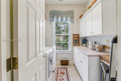 Classic Belfair golf course home - 4 ensuite bedrooms with on Belfair Golf Club in South Carolina - for sale on GolfHomes.com, golf home, golf lot