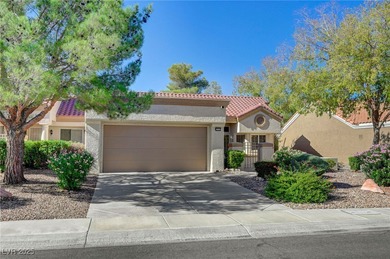 Come see this stunning 2-bedroom, 2-bath single-story home! This on Highland Falls Golf Club in Nevada - for sale on GolfHomes.com, golf home, golf lot