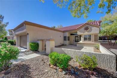 Come see this stunning 2-bedroom, 2-bath single-story home! This on Highland Falls Golf Club in Nevada - for sale on GolfHomes.com, golf home, golf lot