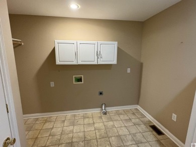 Ever wanted to live in a Golf Course Subdivision?  Now is your on Arrowhead Golf Club in Kentucky - for sale on GolfHomes.com, golf home, golf lot