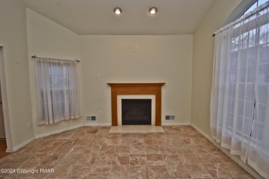WELL-MAINTAINED 3bd/3.5ba END UNIT Townhome in the highly on The Club At Morgan Hill in Pennsylvania - for sale on GolfHomes.com, golf home, golf lot