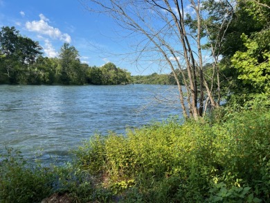 RIVERFRONT LIVING AT ITS BEST on Ruggles Ferry Golf Club in Tennessee - for sale on GolfHomes.com, golf home, golf lot