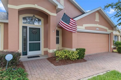 Welcome to your dream retirement home! This charming and on Lake Ashton Golf Club in Florida - for sale on GolfHomes.com, golf home, golf lot