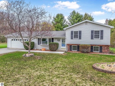 Pride of ownership shines throughout this beautiful home in on Lochen Heath Golf Course in Michigan - for sale on GolfHomes.com, golf home, golf lot