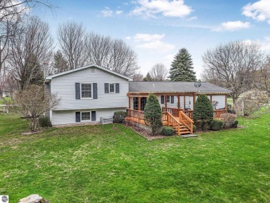 Pride of ownership shines throughout this beautiful home in on Lochen Heath Golf Course in Michigan - for sale on GolfHomes.com, golf home, golf lot