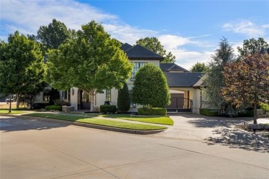 Premier former Luxury Builders Personal Retreat in Gated Berwick on Cedar Ridge Country Club in Oklahoma - for sale on GolfHomes.com, golf home, golf lot