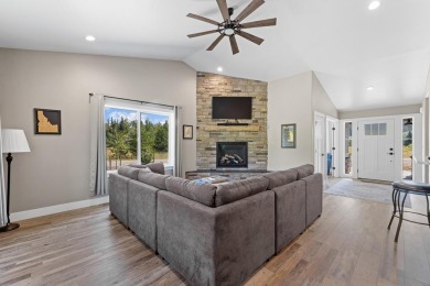 Turnkey, fully furnished McCall mountain getaway - Newly on McCall Municipal Golf Course in Idaho - for sale on GolfHomes.com, golf home, golf lot