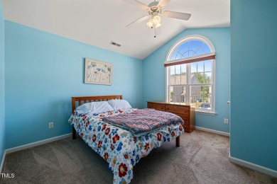 Charming townhome in established Raleigh community. 3 bedrooms on Hedingham Golf and Athletic Club in North Carolina - for sale on GolfHomes.com, golf home, golf lot
