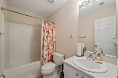 Charming townhome in established Raleigh community. 3 bedrooms on Hedingham Golf and Athletic Club in North Carolina - for sale on GolfHomes.com, golf home, golf lot
