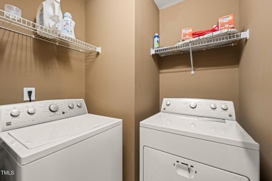 Charming townhome in established Raleigh community. 3 bedrooms on Hedingham Golf and Athletic Club in North Carolina - for sale on GolfHomes.com, golf home, golf lot