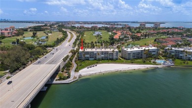 This exquisite penthouse offers stunning views of the on Isla Del Sol Yacht and Country Club in Florida - for sale on GolfHomes.com, golf home, golf lot