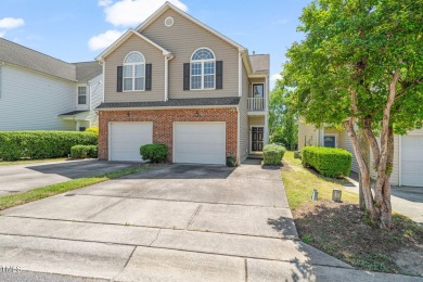 Charming townhome in established Raleigh community. 3 bedrooms on Hedingham Golf and Athletic Club in North Carolina - for sale on GolfHomes.com, golf home, golf lot