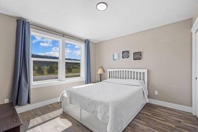 Turnkey, fully furnished McCall mountain getaway - Newly on McCall Municipal Golf Course in Idaho - for sale on GolfHomes.com, golf home, golf lot