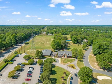 Charming townhome in established Raleigh community. 3 bedrooms on Hedingham Golf and Athletic Club in North Carolina - for sale on GolfHomes.com, golf home, golf lot