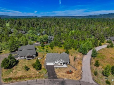 Turnkey, fully furnished McCall mountain getaway - Newly on McCall Municipal Golf Course in Idaho - for sale on GolfHomes.com, golf home, golf lot