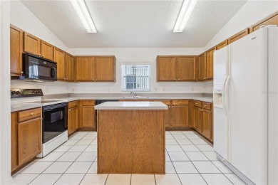 One or more photo(s) has been virtually staged. This beautiful on Plantation Golf Club in Florida - for sale on GolfHomes.com, golf home, golf lot