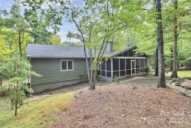 Welcome to this spacious 5-bedroom, bathroom home in the gated on River Hills Country Club in South Carolina - for sale on GolfHomes.com, golf home, golf lot