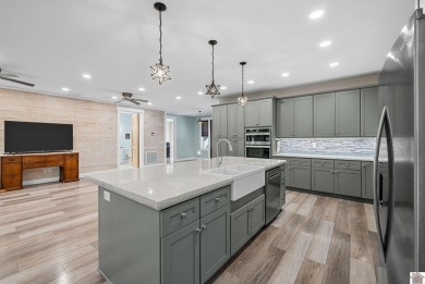 Gorgeous Custom-Built One-Owner Home with nearly 5,000 sq ft and on Arrowhead Golf Club in Kentucky - for sale on GolfHomes.com, golf home, golf lot