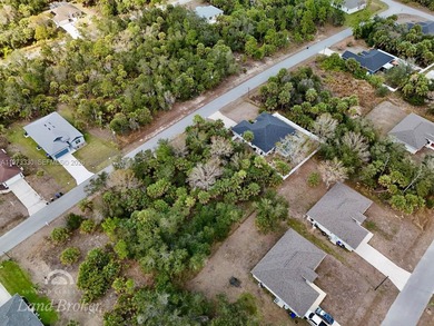 Excellent opportunity to own a 0.23-acre vacant residential lot on Bobcat Trail Golf Club in Florida - for sale on GolfHomes.com, golf home, golf lot