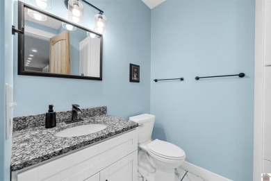Gorgeous Custom-Built One-Owner Home with nearly 5,000 sq ft and on Arrowhead Golf Club in Kentucky - for sale on GolfHomes.com, golf home, golf lot