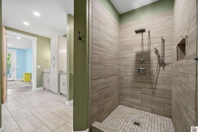 Gorgeous Custom-Built One-Owner Home with nearly 5,000 sq ft and on Arrowhead Golf Club in Kentucky - for sale on GolfHomes.com, golf home, golf lot