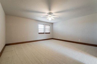Welcome to the definition of relaxation and comfort at 607 on Oak Tree National Golf and Country Club in Oklahoma - for sale on GolfHomes.com, golf home, golf lot