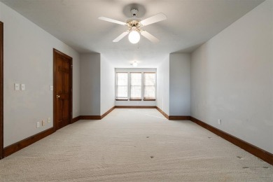 Welcome to the definition of relaxation and comfort at 607 on Oak Tree National Golf and Country Club in Oklahoma - for sale on GolfHomes.com, golf home, golf lot