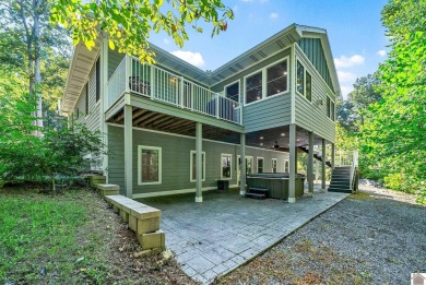 Gorgeous Custom-Built One-Owner Home with nearly 5,000 sq ft and on Arrowhead Golf Club in Kentucky - for sale on GolfHomes.com, golf home, golf lot
