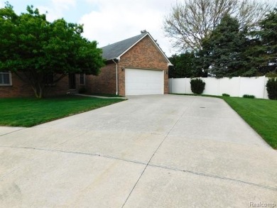 Immaculate and lovingly cared for home featuring 3 bedrooms and on Maple Lane Golf Club in Michigan - for sale on GolfHomes.com, golf home, golf lot